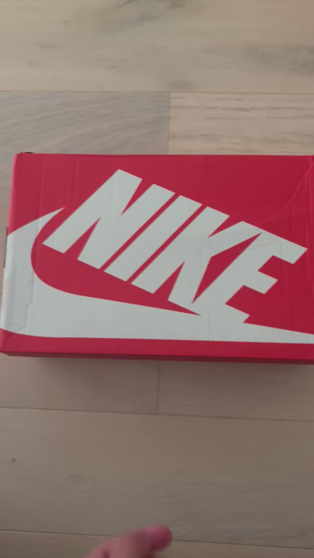 Nike vapormax plus triple white